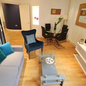 Heart Of Leeds City Centre Living - Sleeps 6 Apartment Leeds (West Yorkshire)