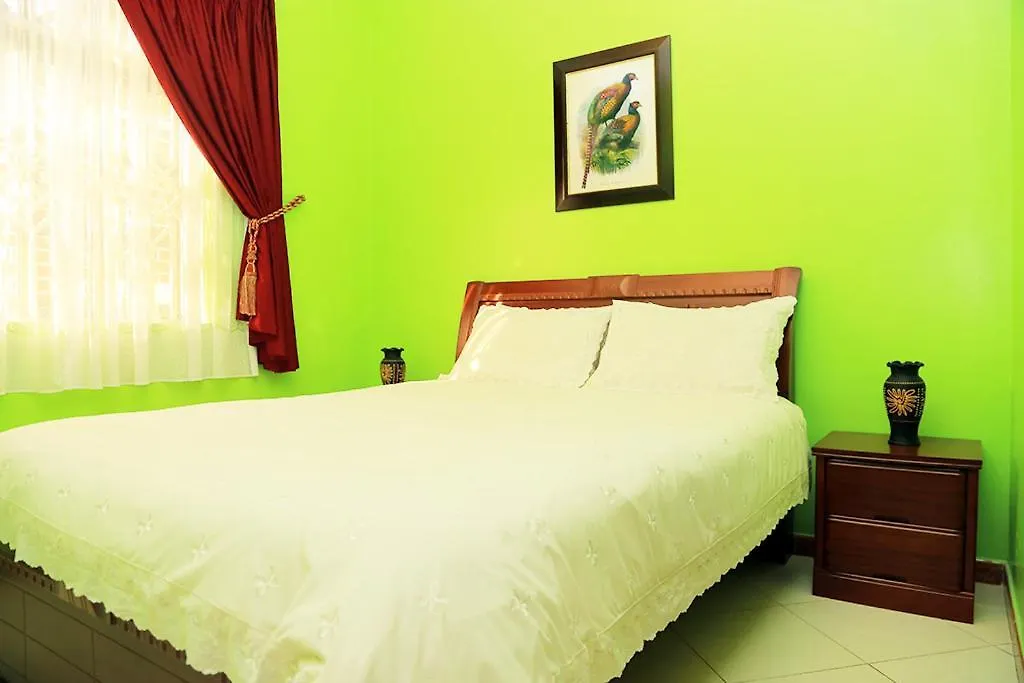 Willa Plot 4 Kavuma Close Kampala 0*,